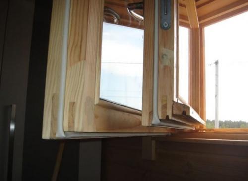 Как утеплить окна. №5. Утепление деревянного окна поролоном и уплотнителем