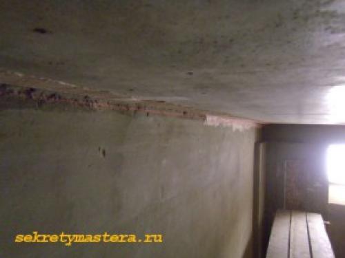 Как выровнять потолок ротбандом. Установка маяков