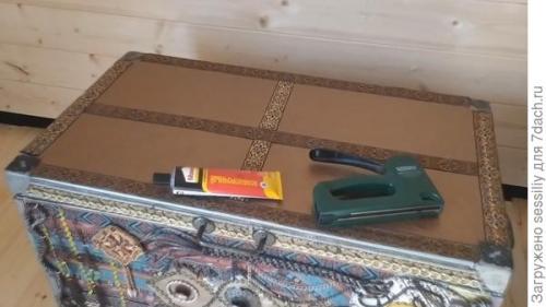 Какие аксессуары можно добавить к сундуку для удобства. Реставрация старого сундука и ящика