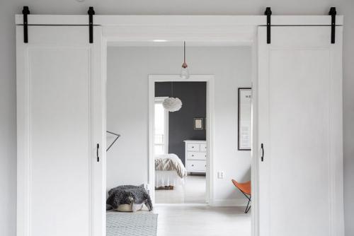 Белый интерьер маленькой квартиры. Шикарный интерьер квартиры в белом цвете