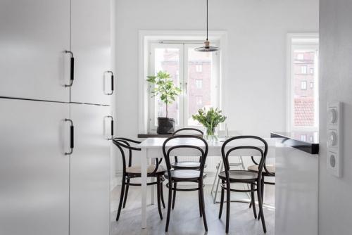 Белый интерьер маленькой квартиры. Шикарный интерьер квартиры в белом цвете