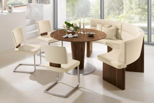 Функциональность и стиль: скамья на балкон с ящиком для хранения 07