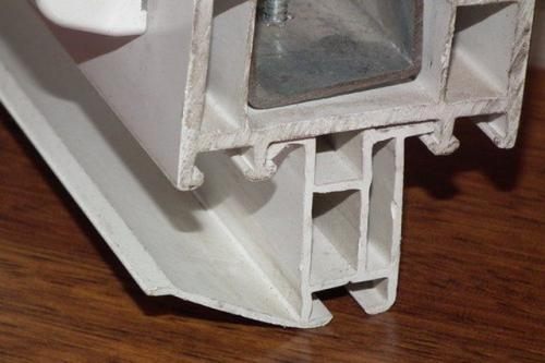 Прижимная планка для подоконника. Разновидности подставочных профилей для окон ПВХ и способы монтажа