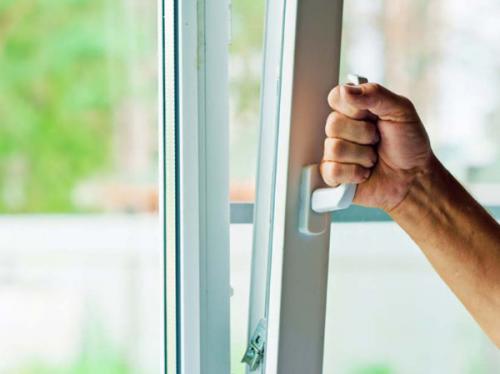 Установка подоконника в каркасном доме. Установка окон в каркасном доме: схема