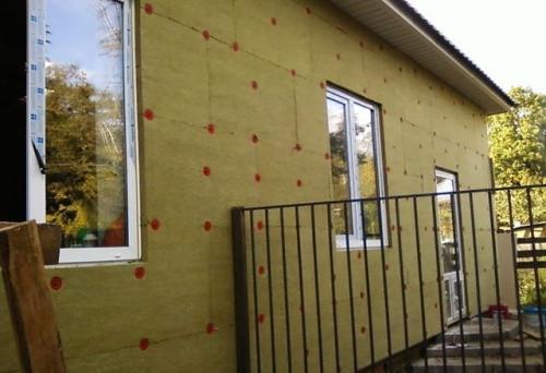 Утеплитель из каменной ваты. Свойства, виды и характеристики каменной ваты