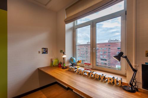 Подоконник из столешницы. Подоконник-столешница на кухне