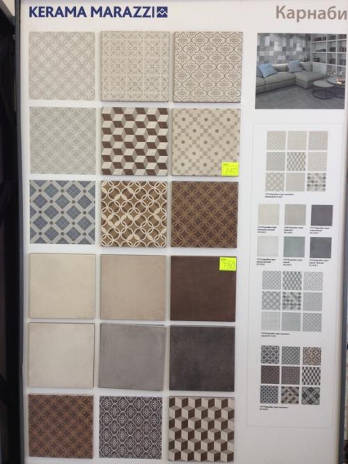 Какие эмоции вызывает Серый Коридор, и как белые двери контрастируют с этим. Нужна помощь в выборе цвета коридора.