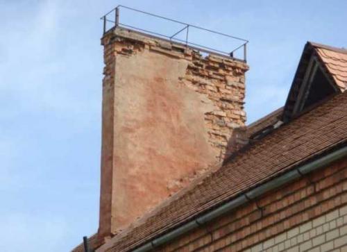 Отделка дымохода на крыше и внутри дома. Отделка дымоотводящей трубы и прохода через кровлю дымохода 10