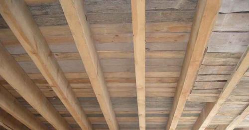Как поднять потолок в деревянном доме. Обустройство нужной высоты потолка