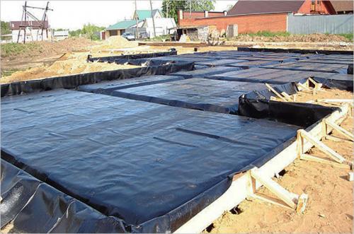 Нужна ли гидроизоляция надземной части фундамента. Разновидности фундаментов