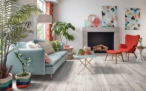 Серый ламинат, какие обои. Серый пол в интерьере квартиры. Какие обои и двери подойдут под серый ламинат? 110 лучших фото примеров