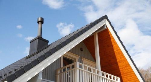 Герметизация стыка трубы и крыши. Герметизация трубы на крыше