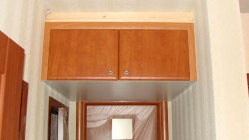 Антресоль в коридоре. Антресоли в прихожей: наличие 101 фото обустройства вместительной и красивой мебели