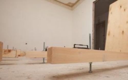 Способы настилки полов по лагам. Варианты крепежей лаг