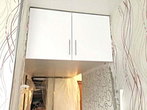 Антресоль в коридоре хрущевке. 5 причин почему не стоит сносить антресоли в хрущевке