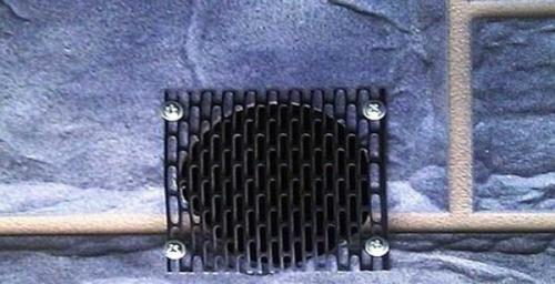 Какие типы заглушек для продухов в фундаменте существуют. Как расположить