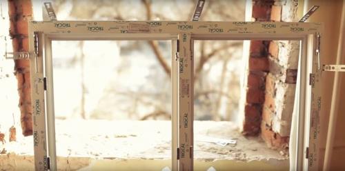 Как крепить пластиковые окна. Виды крепления окна к проёму