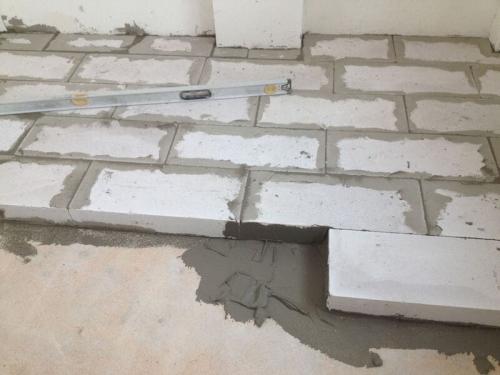 Черновой пол в доме из газобетона. Пол из газоблоков