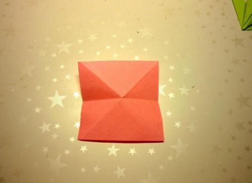 Объемные цветы из бумаги своими руками. Цветы из бумаги со схемами и шаблонами для вырезания