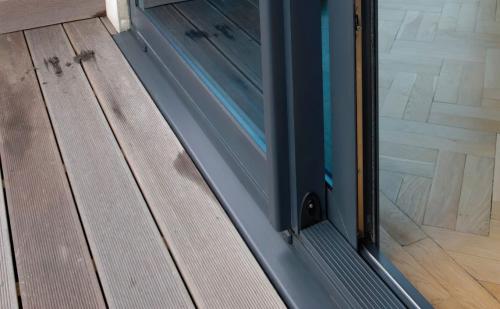 Холодное остекление окон балкона. Холодное остекление балконов 11