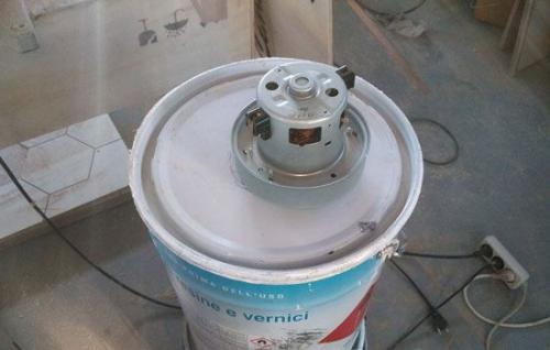 Строительный пылесос своими руками из ведра. Пылесос своими руками для гаража