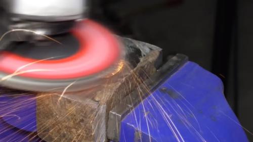 Что можно сделать из старого инструмента. Восстанавливаем «убитую» кувалду