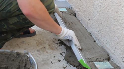 Все о полах на балконе и лоджии. Цементная стяжка