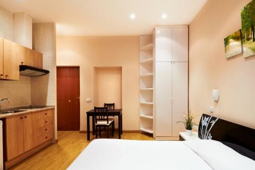 Из однушки в студию. «Сдуру переделал 30-метровую однушку в квартиру-студию… Это была моя самая большая ошибка!» 01 Из однушки в студию. «Сдуру переделал 30-метровую однушку в квартиру-студию… Это была моя самая большая ошибка!» 01