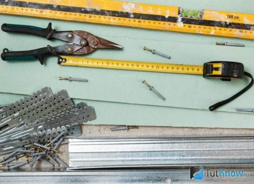 Технология монтажа потолка из гипсокартона любой.. Одноуровневый потолок 01 Технология монтажа потолка из гипсокартона любой.. Одноуровневый потолок 01