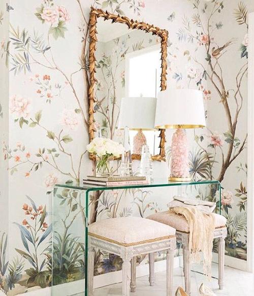 Цветочные обои и текстиль: советы по созданию уютной обстановки в вашем доме 01 Цветочные обои и текстиль: советы по созданию уютной обстановки в вашем доме 01