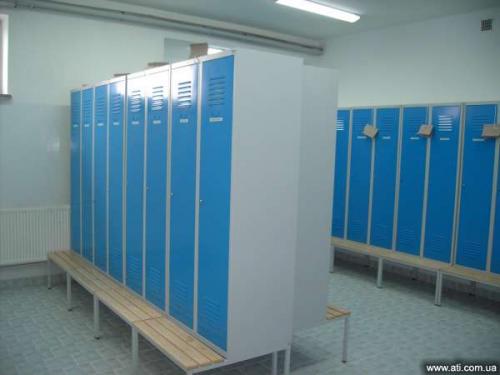 Как установить шкафчики метал для раздевалок. Преимущества и недостатки
