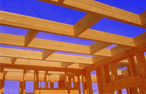 Как проверить, что деревянные потолки выровнены правильно. Основные способы выравнивания