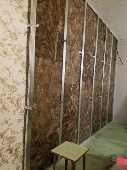 Какие правила безопасности следует соблюдать при укреплении стен в хрущевке. Ремонт в хрущевке своими руками (часть4: вторая стена)