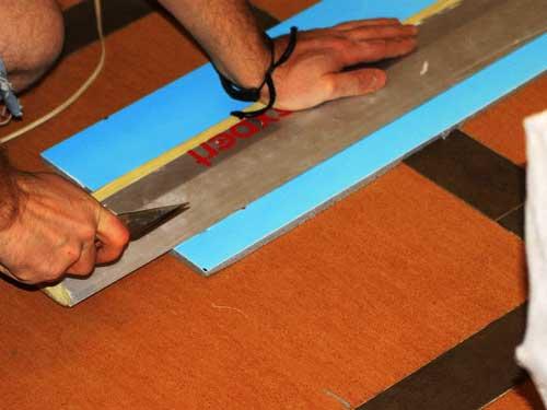 Как резать сэндвич панель для откосов. Монтаж сэндвич-панелей