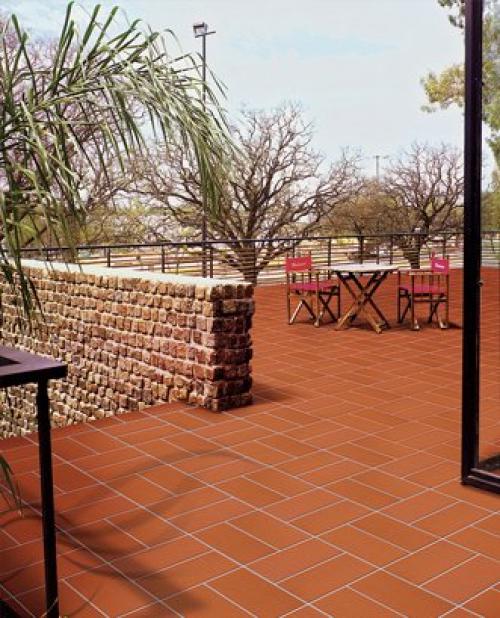 Монтаж плитки на балконе своими руками. Укладка плитки на балконе своими руками: основные особенности технологии 06