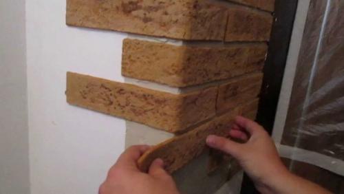 Какой материал более гибкий и удобный в работе. Почему специалисты рекомендуют сделать выбор в пользу гибкого камня