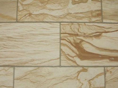 Какой материал более гибкий и удобный в работе. Почему специалисты рекомендуют сделать выбор в пользу гибкого камня