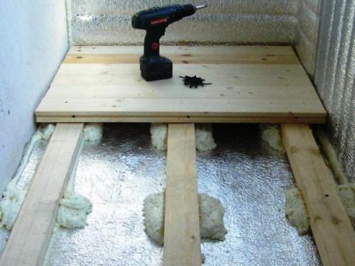 Материал для пола на балконе. Особенности полов на балконе