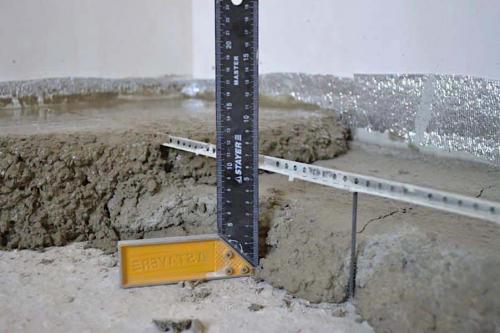 Из чего лучше сделать пол на балконе закрытом. Стяжка её изготовление и особенности