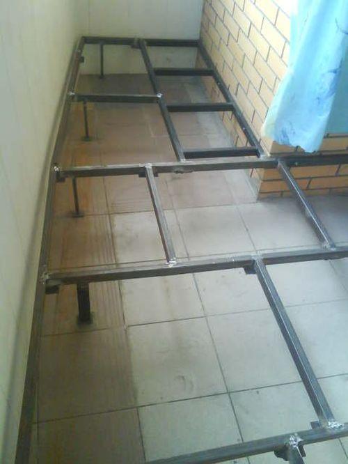 Как поднять пол на балконе под плитку. Как можно поднять пол на балконе