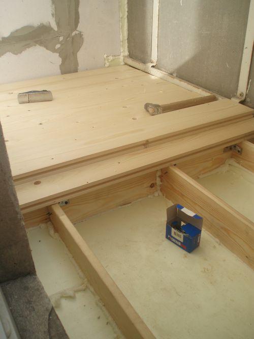 Как поднять пол на балконе под плитку. Как можно поднять пол на балконе