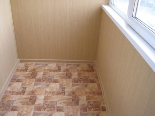 Бетонный пол на балконе. Из чего сделать пол на застеклённом балконе