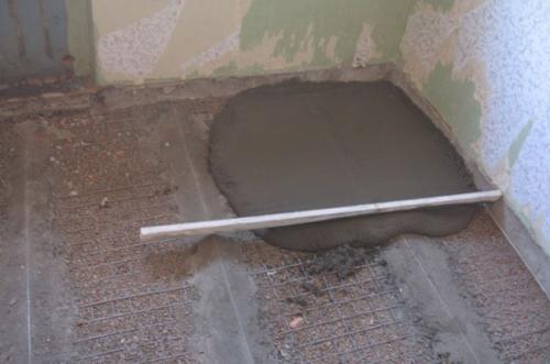 Наливной пол на балконе или лоджии своими руками. Факторы, влияющие на выбор наливного пола для балкона 15 Наливной пол на балконе или лоджии своими руками. Факторы, влияющие на выбор наливного пола для балкона 15