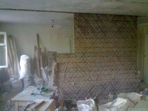 Какие стены можно сносить в хрущевке. Какие перегородки в квартире хрущевке можно снести без зазрения совести