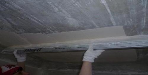 Как выровнять потолок гипсокартоном своими руками. Монтаж каркаса 08 Как выровнять потолок гипсокартоном своими руками. Монтаж каркаса 08