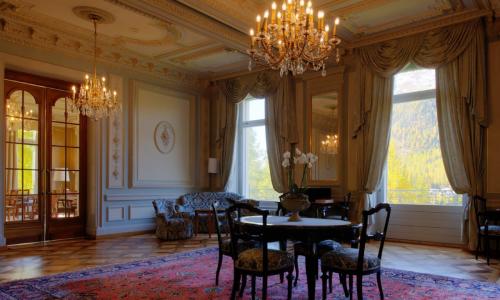 Застегни свою комнату с помощью молдингов на обои 04 Застегни свою комнату с помощью молдингов на обои 04