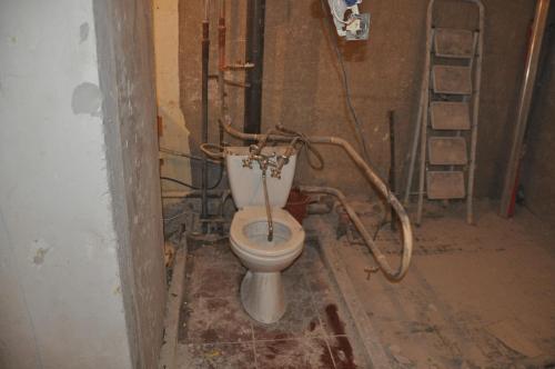 Снес полностью стены в ванной в. Удаление перегородки в ванной 03