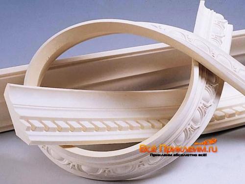 Умный способ клеить молдинг на стену: простой и эффективный подход 05