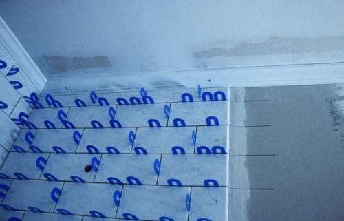 Подготовка под плитку новых поверхностей. Очистка поверхности облицовки от кафеля и грунтовки