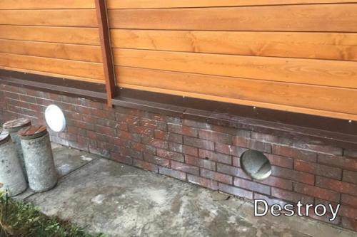 Как закрыть продухи в фундаменте?